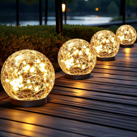 GardenNova - Abends wirkt dein Garten wie ausgestorben