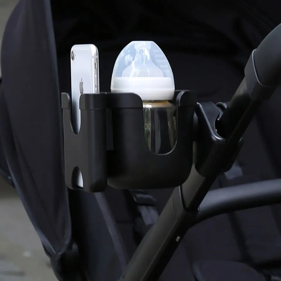 SafeSip - Der Getränkehalter der deine Hände frei für dein Baby macht